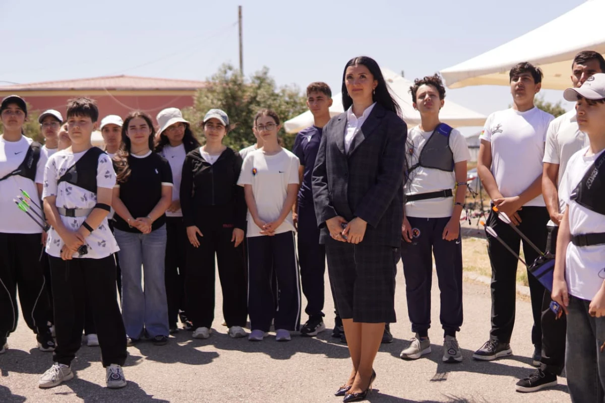 Kamandan oxatma üzrə gənclər arasında ölkə birinciliyinin rəsmi açılış mərasimi keçirilib