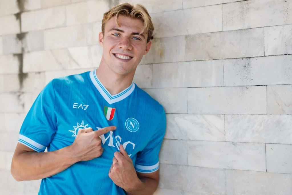"Napoli" Hoylundun transfer hüquqlarına yiyələndi - RƏSMİ 