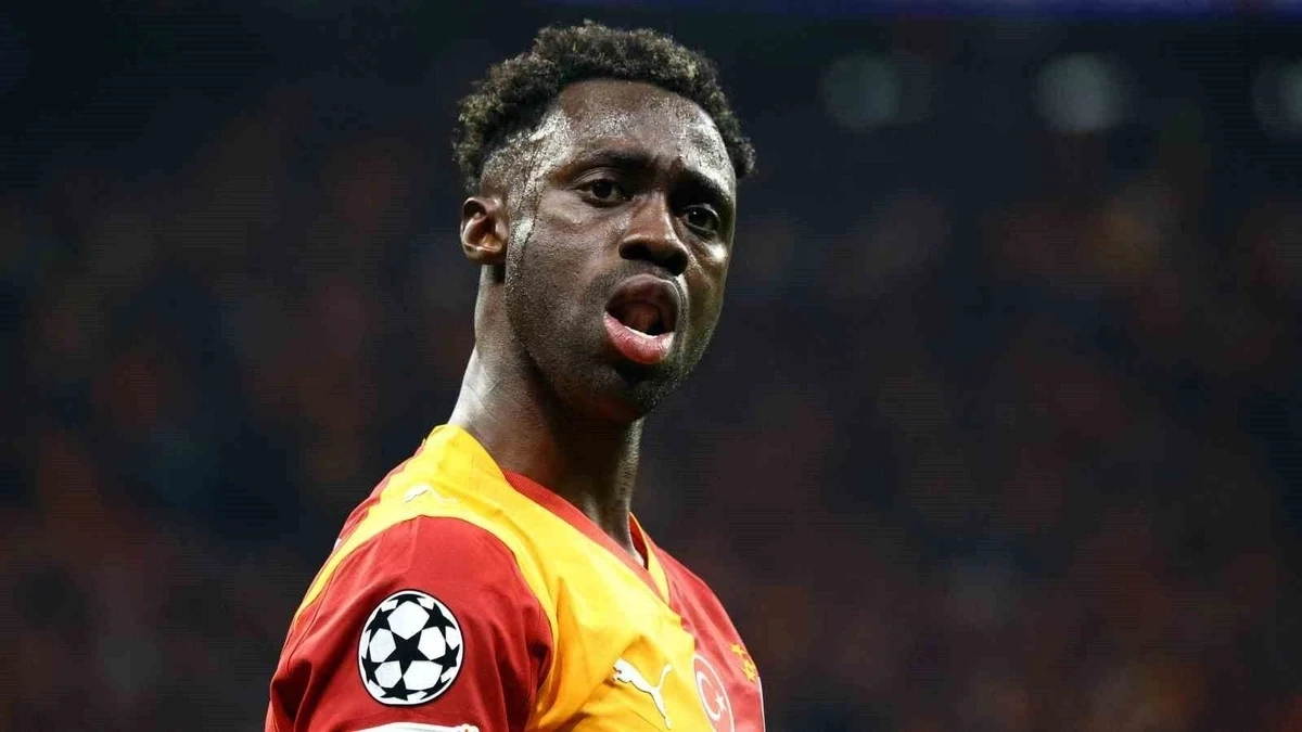 “Qalatasaray” qiyməti açıqladı – Davinson üçün 20 milyon avro