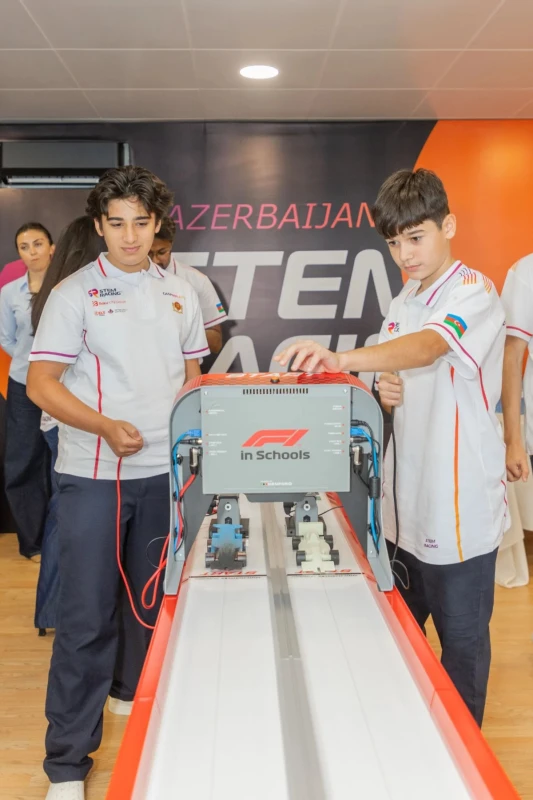 Azərbaycan "Formula 1"in dəstəklədiyi qlobal STEM Racing proqramına qoşulub