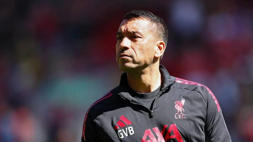 Van Bronkxorst “Feyenoord”a qayıtdı - 2+1 illik müqavilə
 