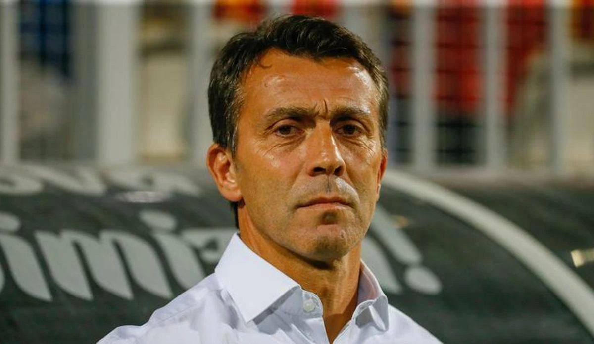 “Antalyaspor”da yeni baş məşqçi: Bülent Korkmaz qayıtdı
 