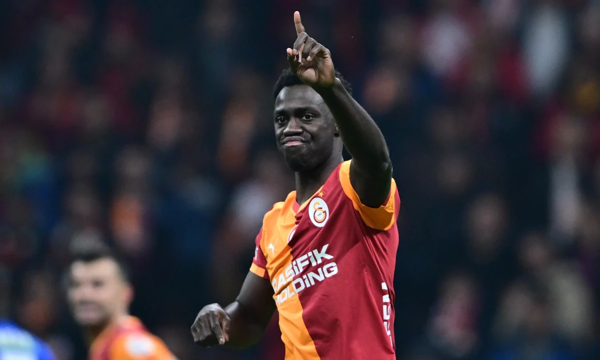 “Qalatasaray” Sançez üçün "qapını açdı" - Təklif gələrsə, satıla bilər 