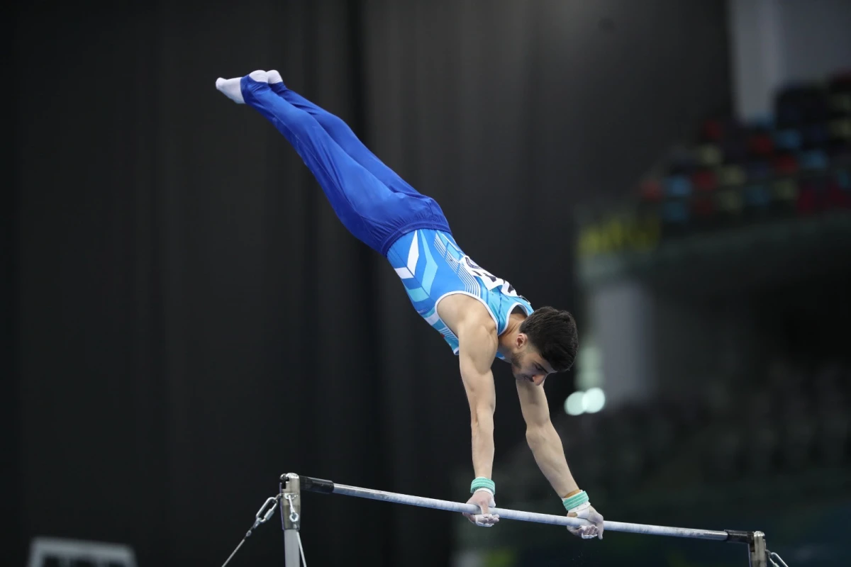Daha bir gimnastımız Dünya Kubokunun finalında - FOTO 