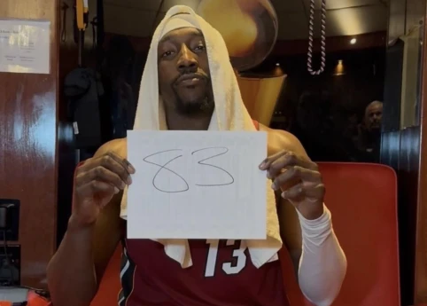 ABŞ-li basketbolçudan tarixi göstərici