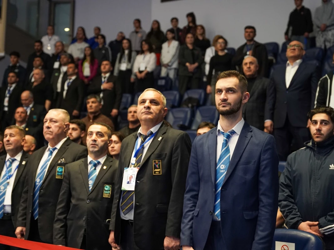 Ağırlıqqaldırma üzrə Azərbaycan çempionatına start verilib - FOTO 