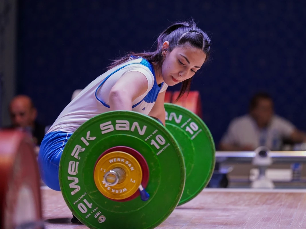 Ağırlıqqaldırma üzrə Azərbaycan çempionatına start verilib - FOTO 