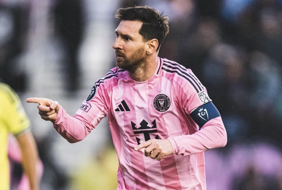 Messi 900-ə çatdı 