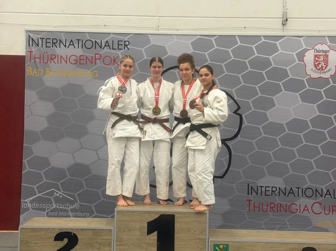 Cüdoçularımız Türingiya Kubokunda 6 medal qazanıb - FOTO 