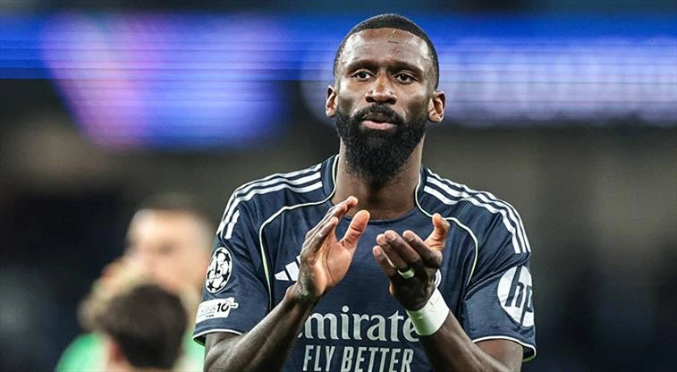 Almaniyalı müdafiəçi “Real”dan ayrılır? - İTALİYADAN TƏKLİF VAR 