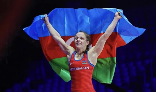 Mariya Stadnik 250 güləşçiyə ustad dərsi keçib