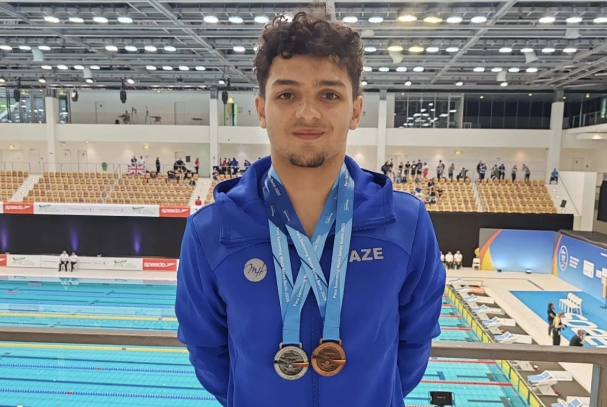 Paraüzgüçümüz Dünya seriyasında növbəti medalını qazanıb