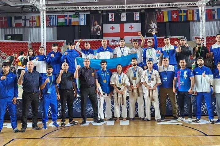 AÇ: Karateçilərimizdən 6 medal 