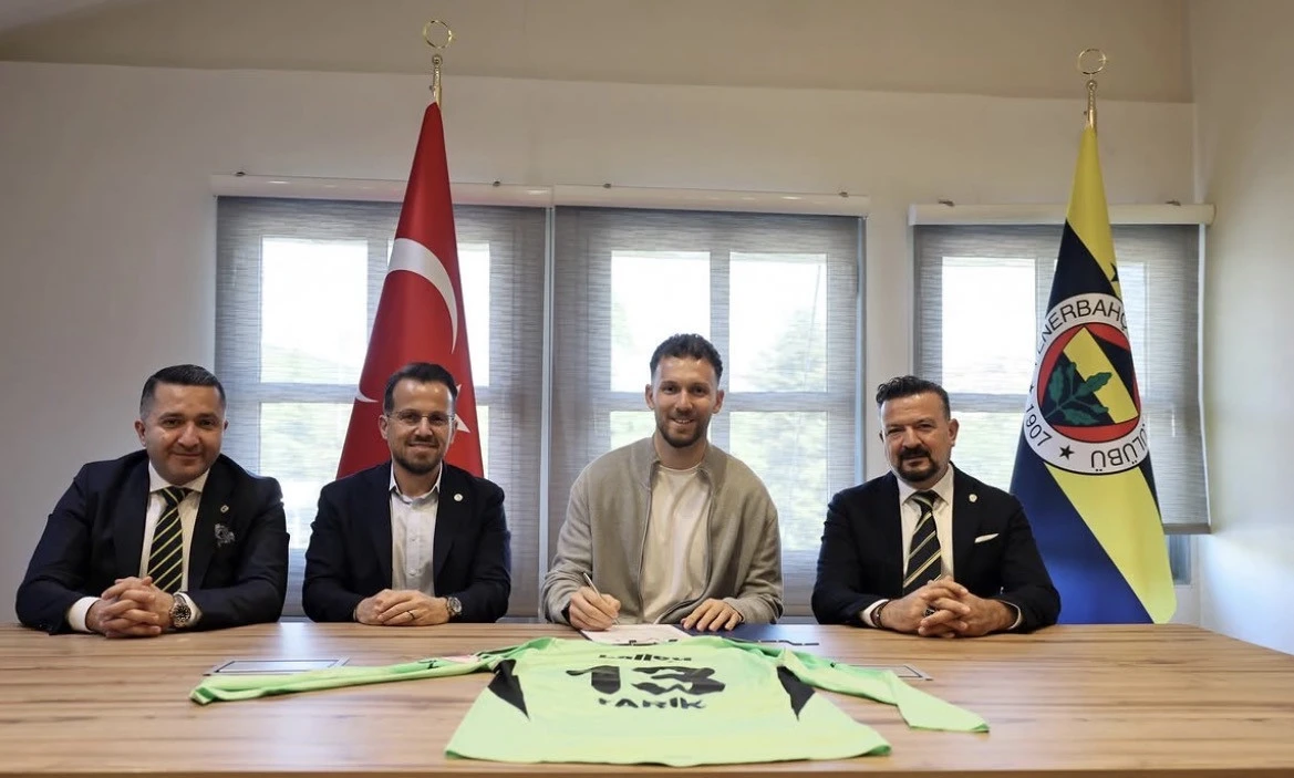“Fənər”də yeni müqavilə - RƏSMİ 