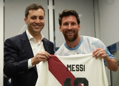 Messi “River Pleyt”in fəxri üzvü seçilib - FOTO 