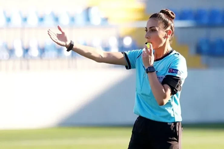 Azərbaycandakı qadın futbol hakimlərinin sayı açıqlanıb