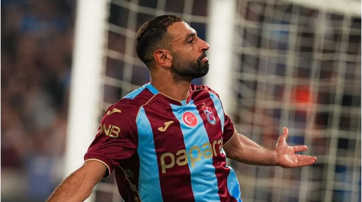 Salahdan unikal nailiyyət - ÜÇÜNCÜ FUTBOLÇU OLDU 