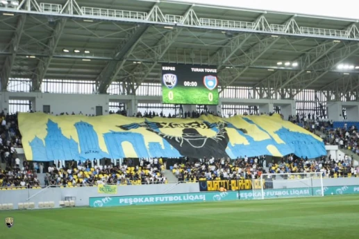 Gəncədə futbola maraq: BİR GÜNƏ MİN BİLET SATILDI  