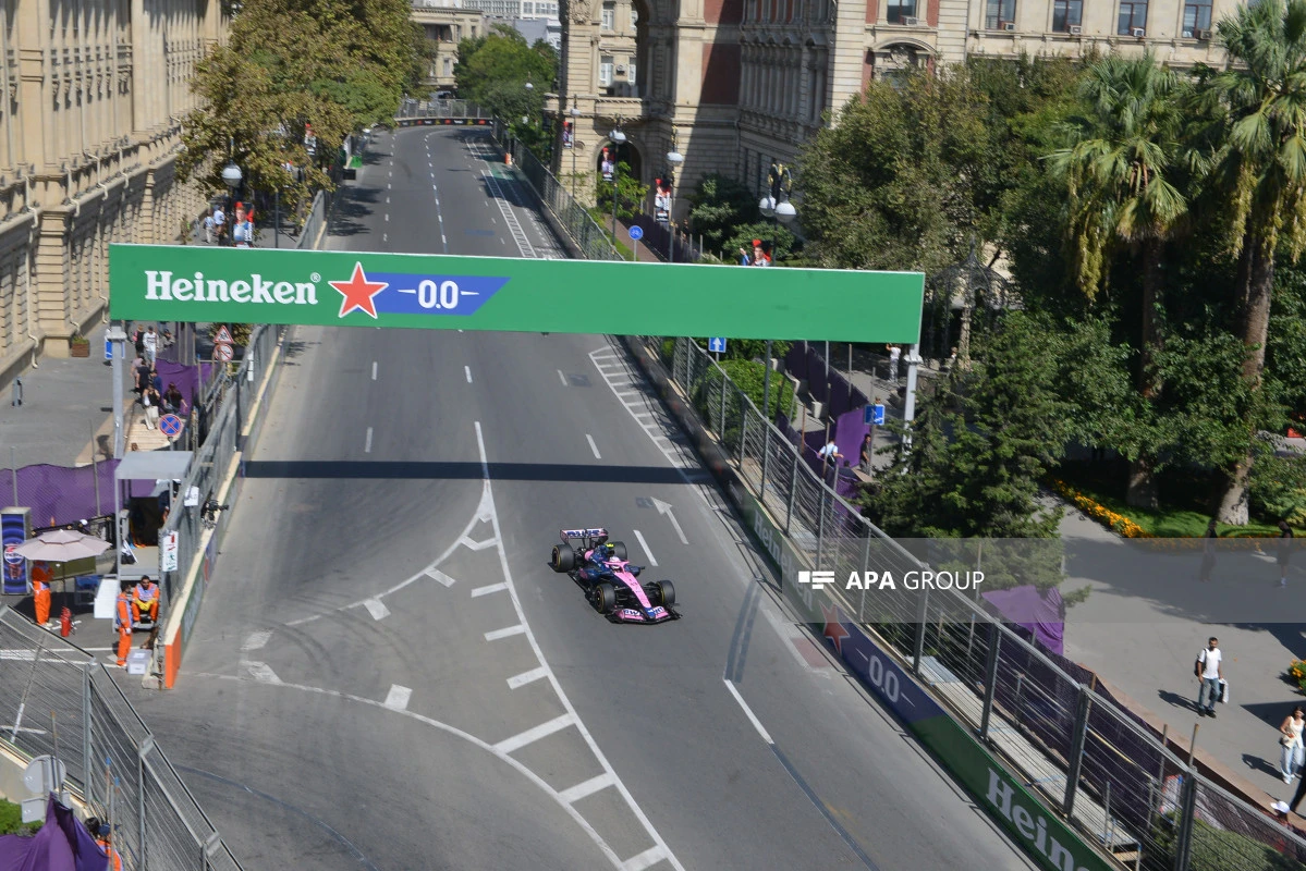 “Formula 1”: Sərbəst yürüşə start verildi