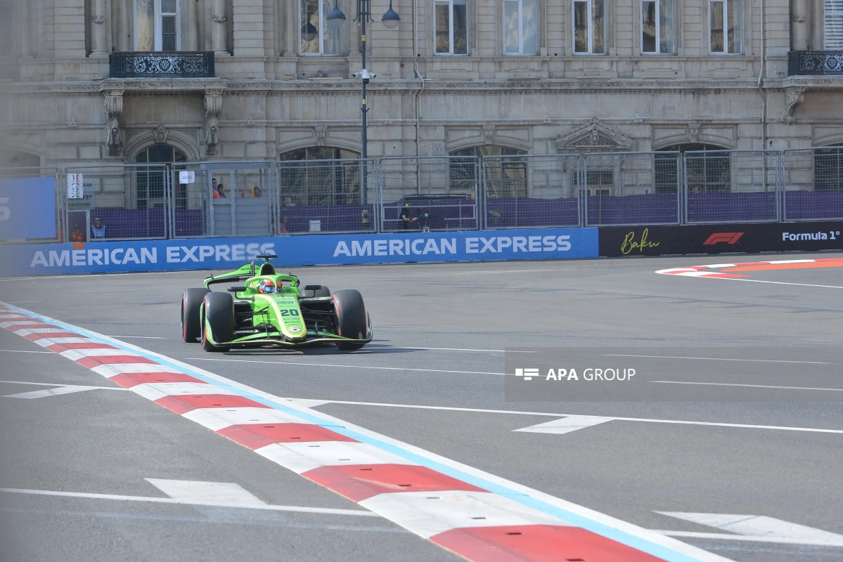 “Formula 1”: Sərbəst yürüşə start verildi