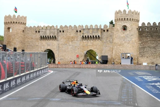 “Formula 1”: Sərbəst yürüşə start verildi