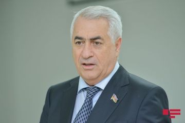 Cavid Qurbanov: “Federasiya komanda saxlamalı deyil”